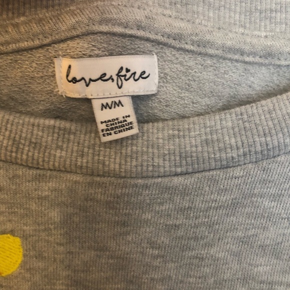 Nordstrom embroidered lemon 🍋 sweater - Picture 3 of 6